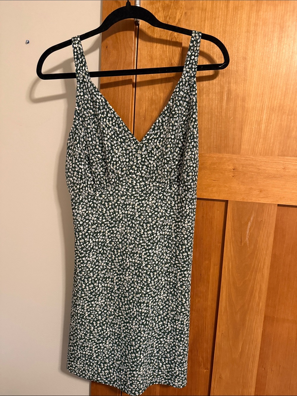 Abercrombie & Fitch Green Floral V-Neck Mini Dress